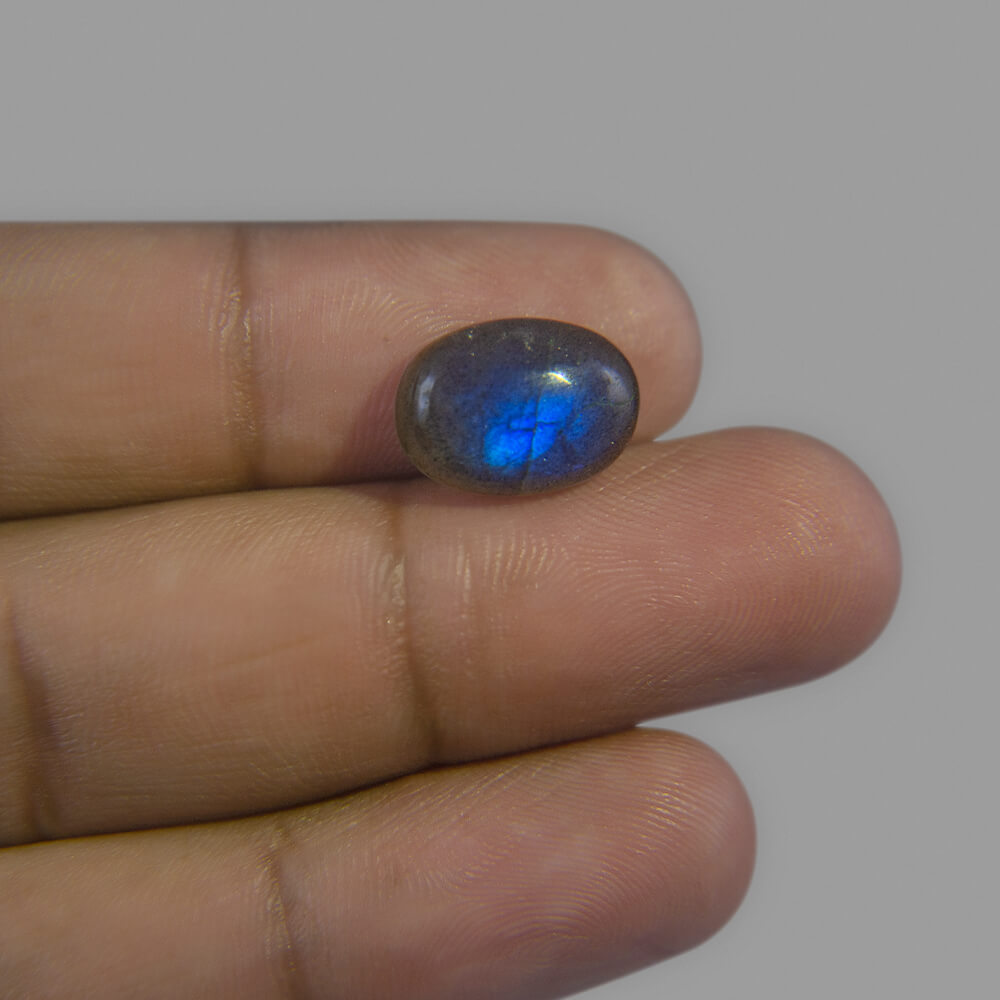 Labradorite - 6.34 Carat