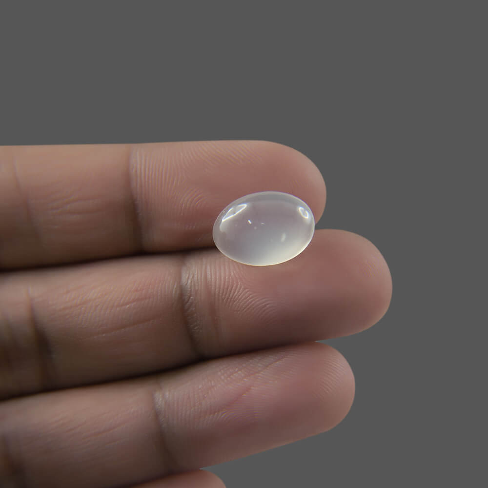Moonstone - 5.57 Carat