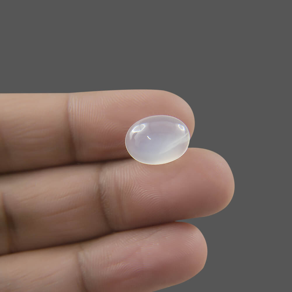 Moonstone - 4.76 Carat