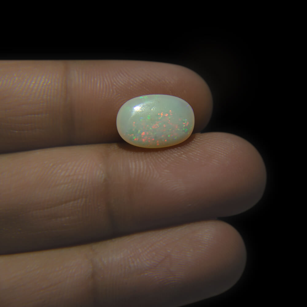 White Opal with Fire Australian - 3.07 Carat (3.25 Ratti)