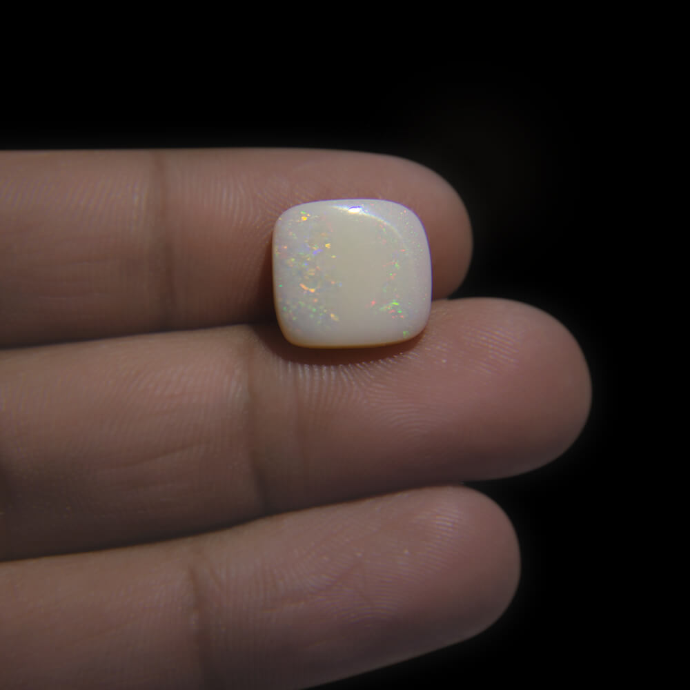 White Opal with Fire Australian - 5.70 Carat (6.25 Ratti)