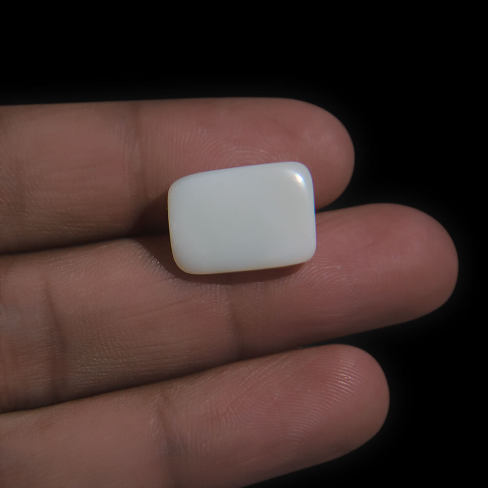White Opal - 8.46 Carat