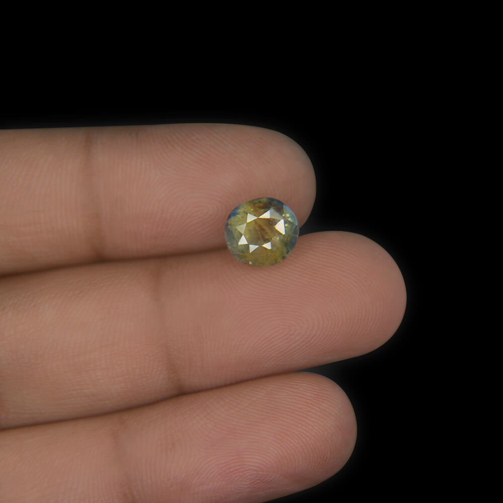 Pitambari (Bi-Color Sapphire)  - 4.60 Carat (5.25 Ratti)
