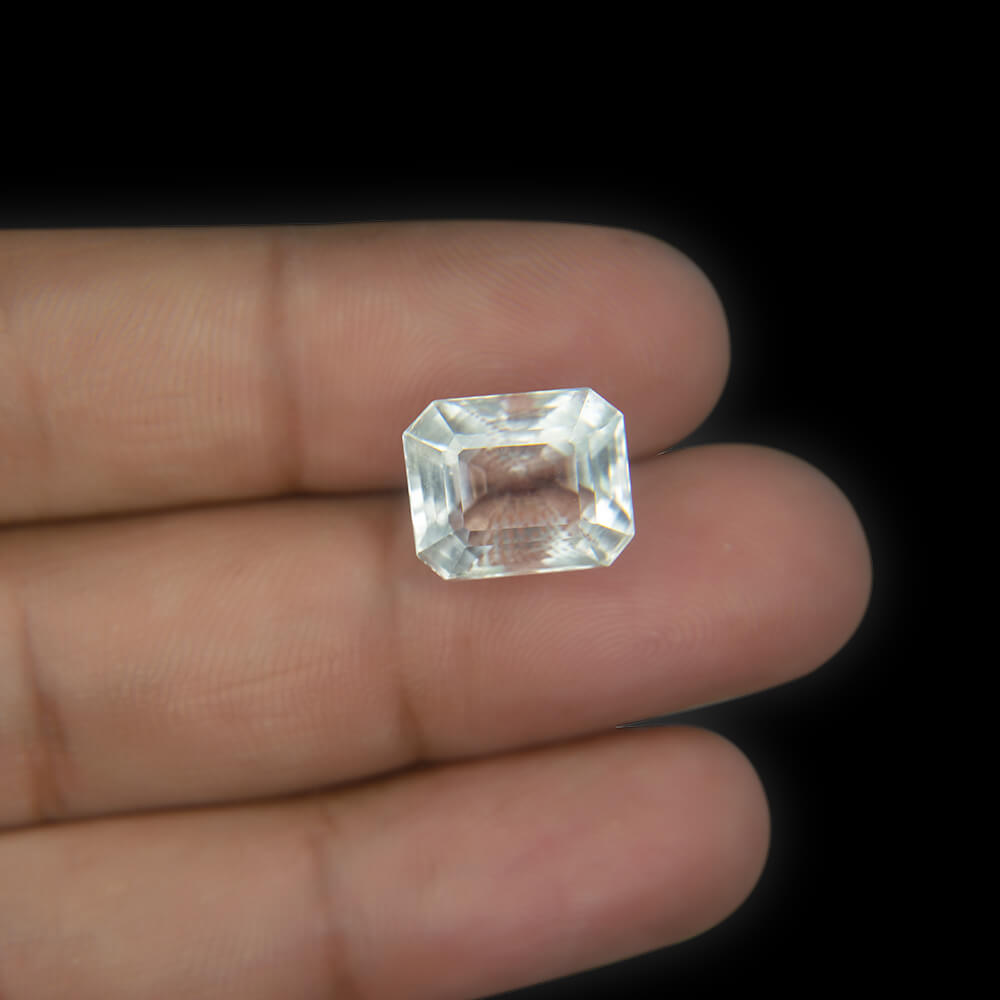 Clear Quartz (Sphatik) Crystal - 5.80 Carat