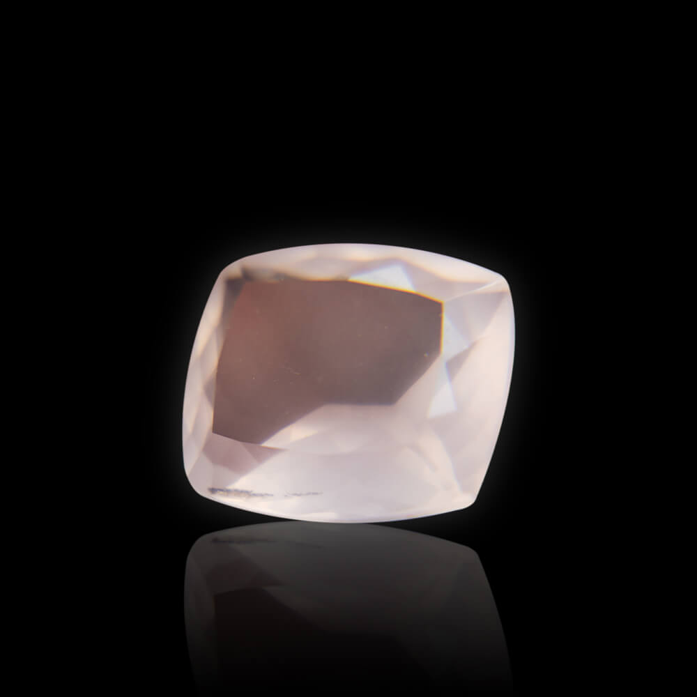 Natural Rose Quartz of Premium Quality - 7.60 Carat 