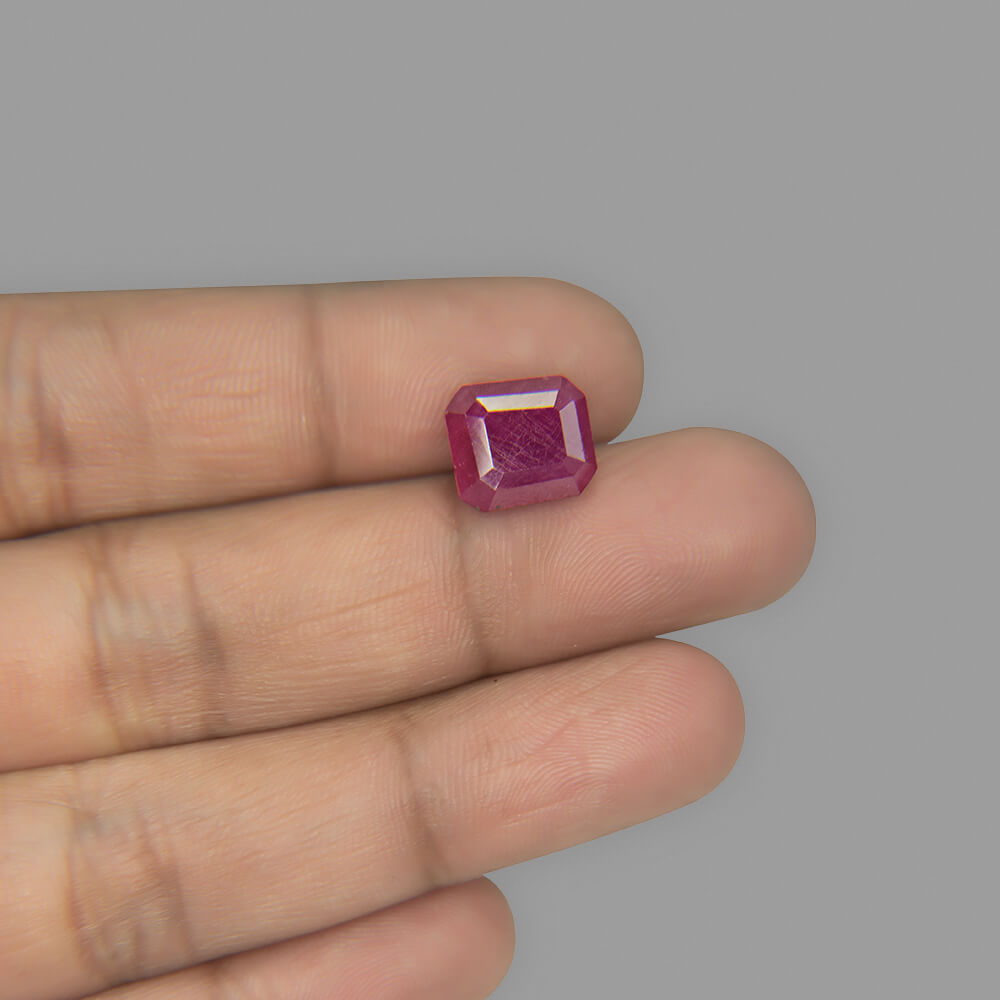 Ruby - 9.27 Carat