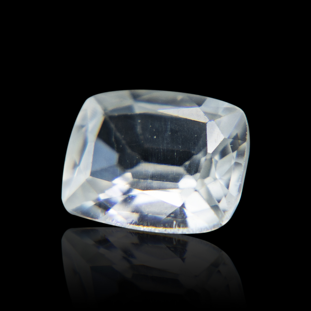 Natural Ceylon White Zircon 3.47 Carat/ 3.85 Ratti 