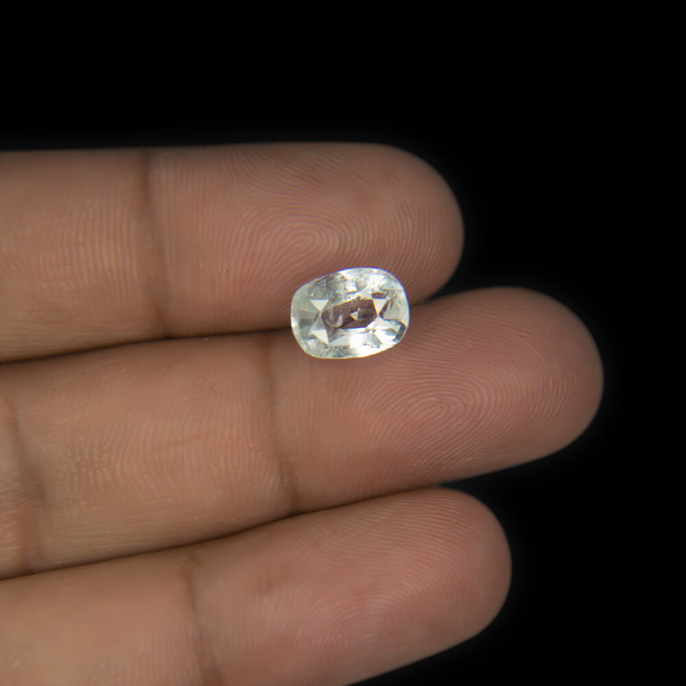 White Sapphire  - 4.96 Carat (5.50 Ratti)