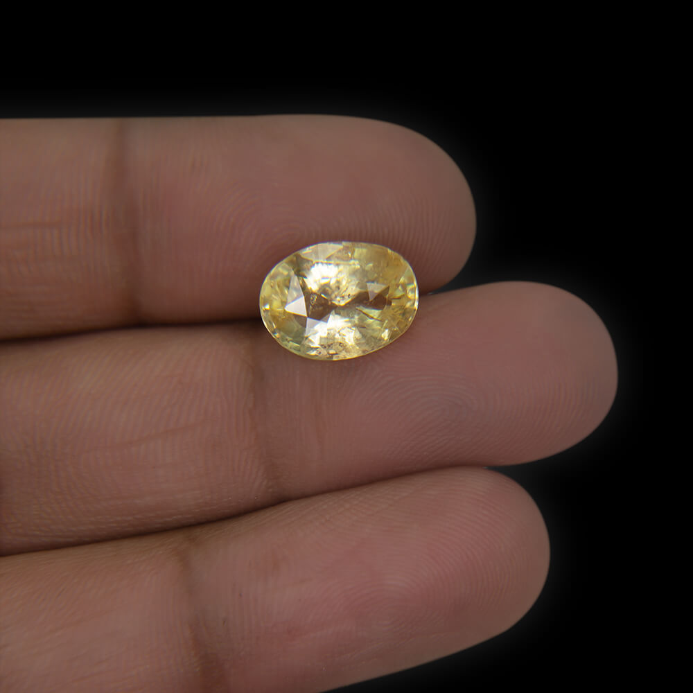 Yellow Sapphire (Pukhraj) Sri Lanka - 5.49 Carat (6.25 Ratti)