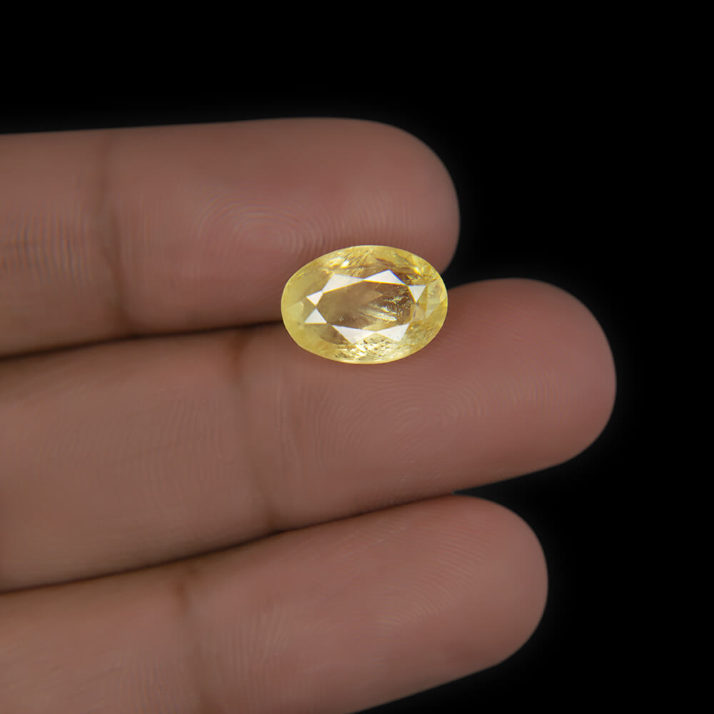 Yellow Sapphire (Pukhraj) Sri Lanka - 7.25 Carat (8.10 Ratti)