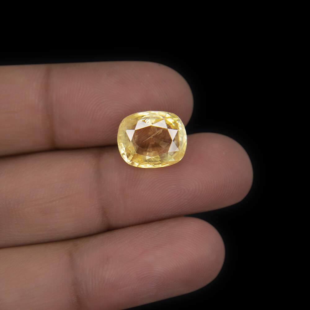 Yellow Sapphire (Pukhraj) Sri Lanka - 9.54 Carat (10.50 Ratti)