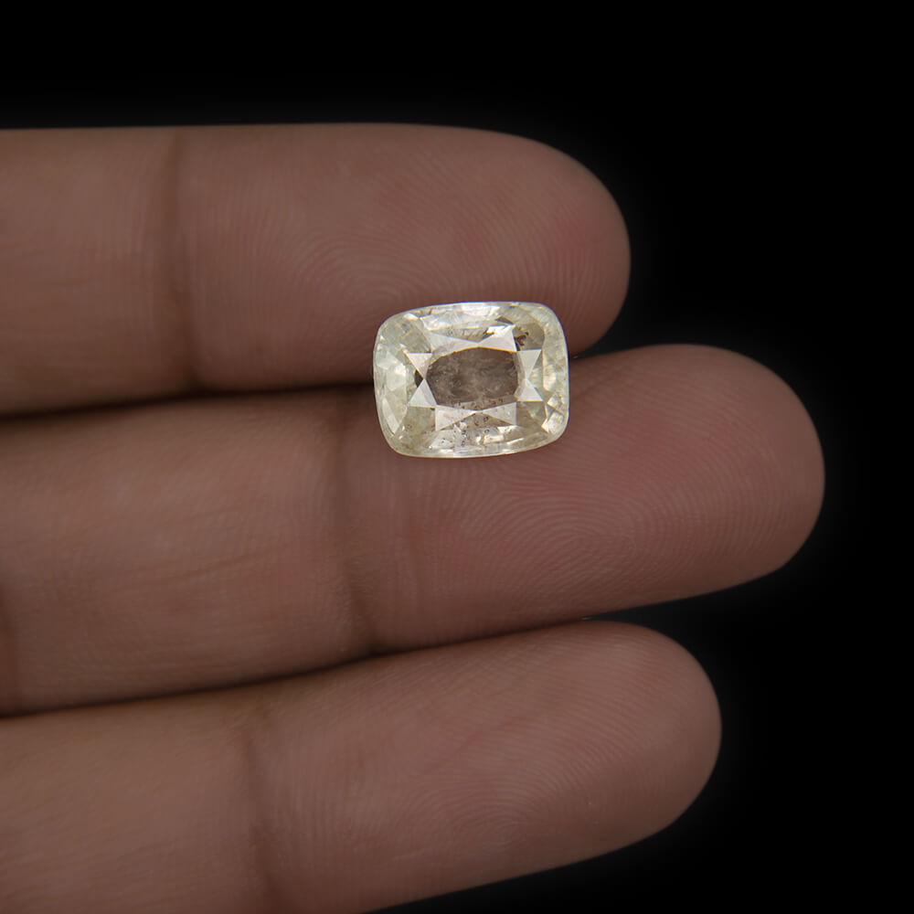 Yellow Sapphire (Pukhraj) Sri Lanka - 6.51 Carat (7.25 Ratti)