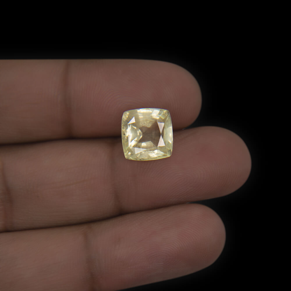 Yellow Sapphire (Pukhraj) Sri Lanka - 6.51 Carat (7.25 Ratti)