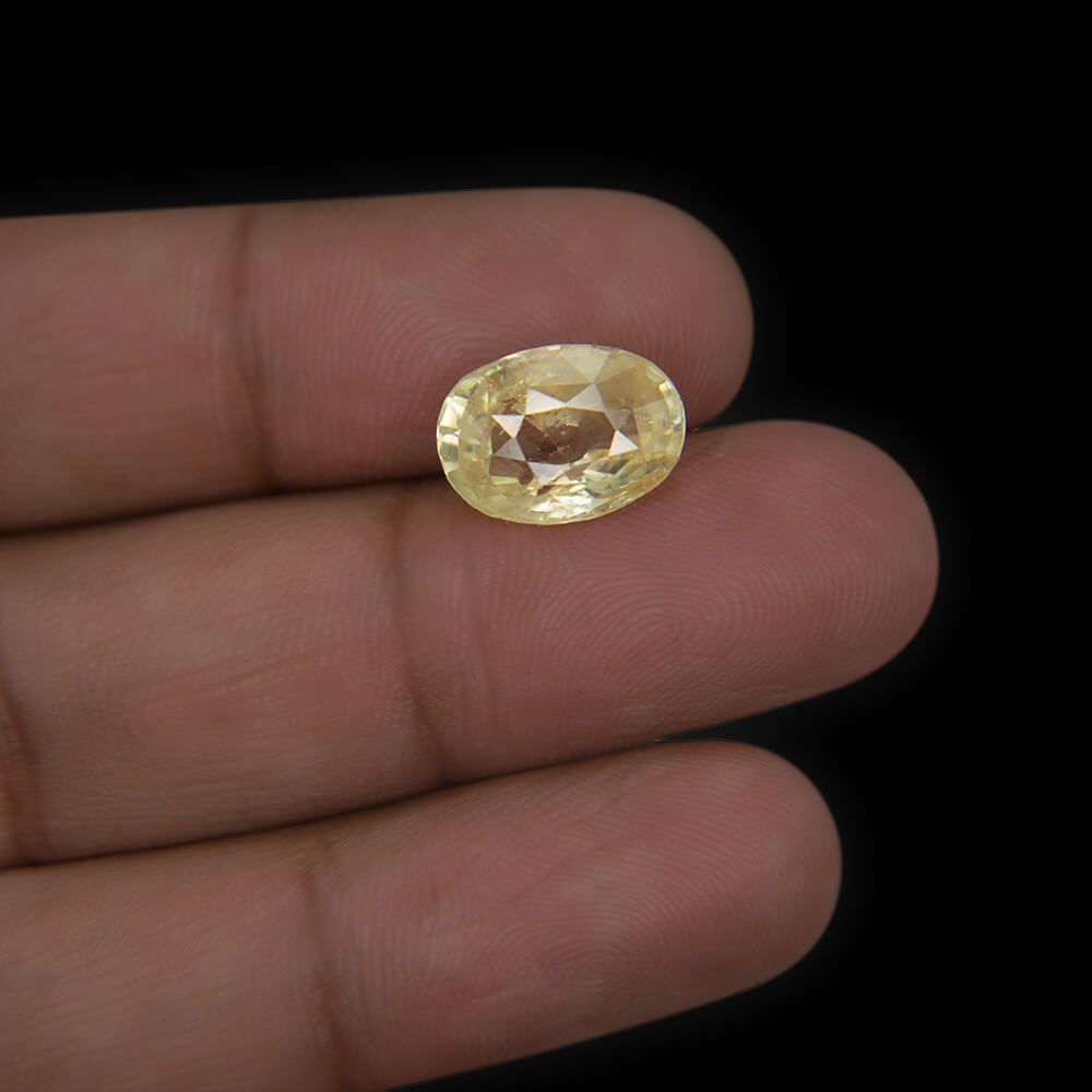 Yellow Sapphire (Pukhraj) Sri Lanka - 6.86 Carat (7.50 Ratti)