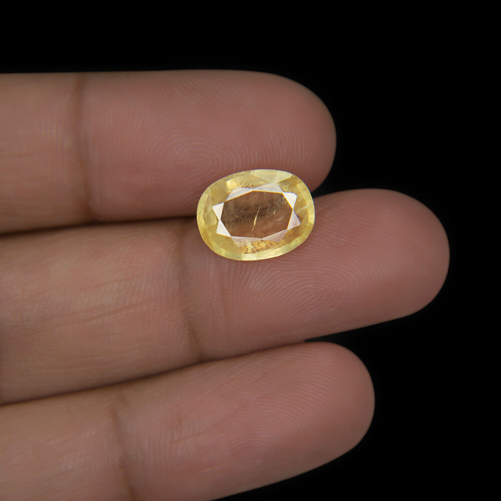 Yellow Sapphire (Pukhraj) Sri Lanka - 4.98 Carat (5.50 Ratti)
