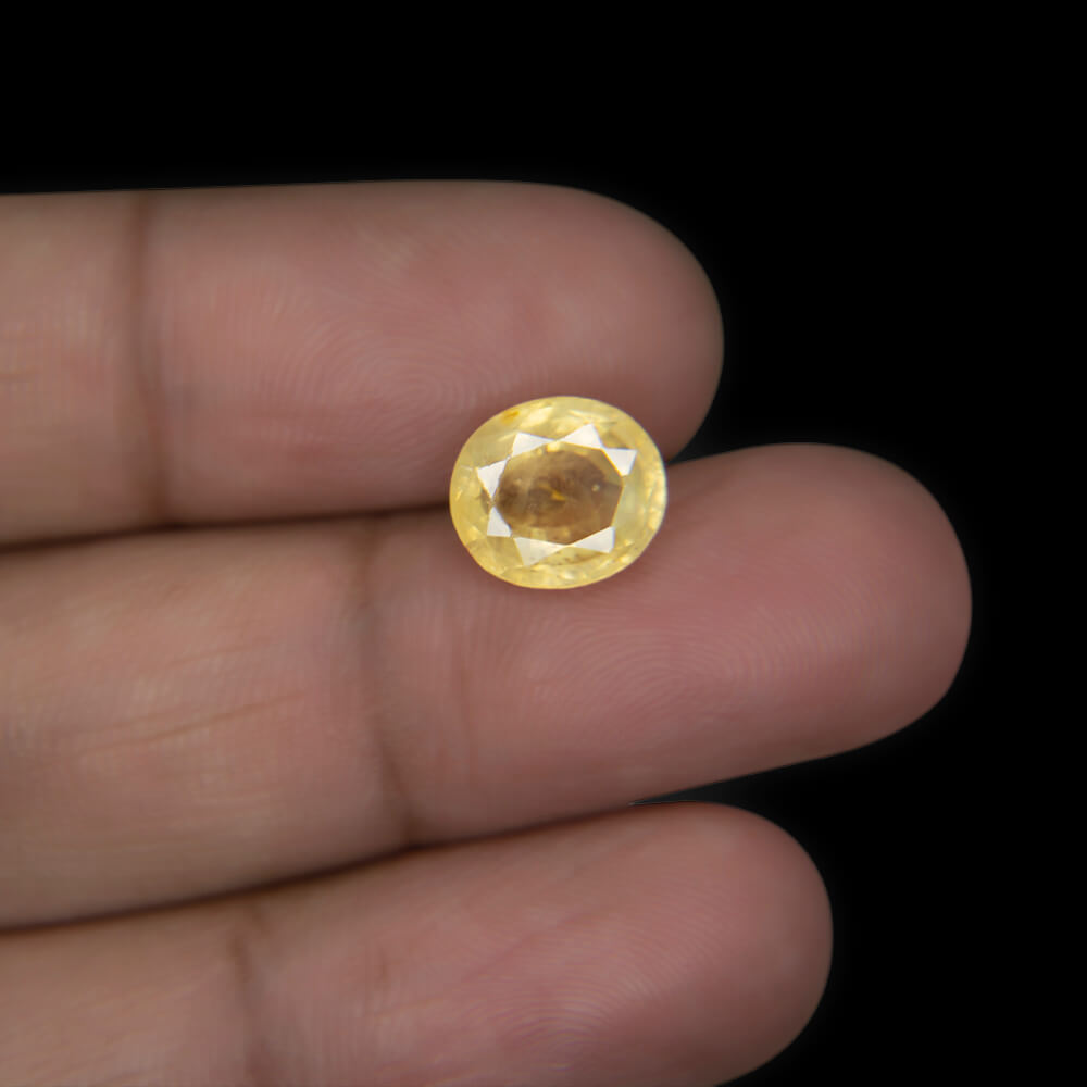Yellow Sapphire (Pukhraj) Sri Lanka - 4.46 Carat (5.00 Ratti)