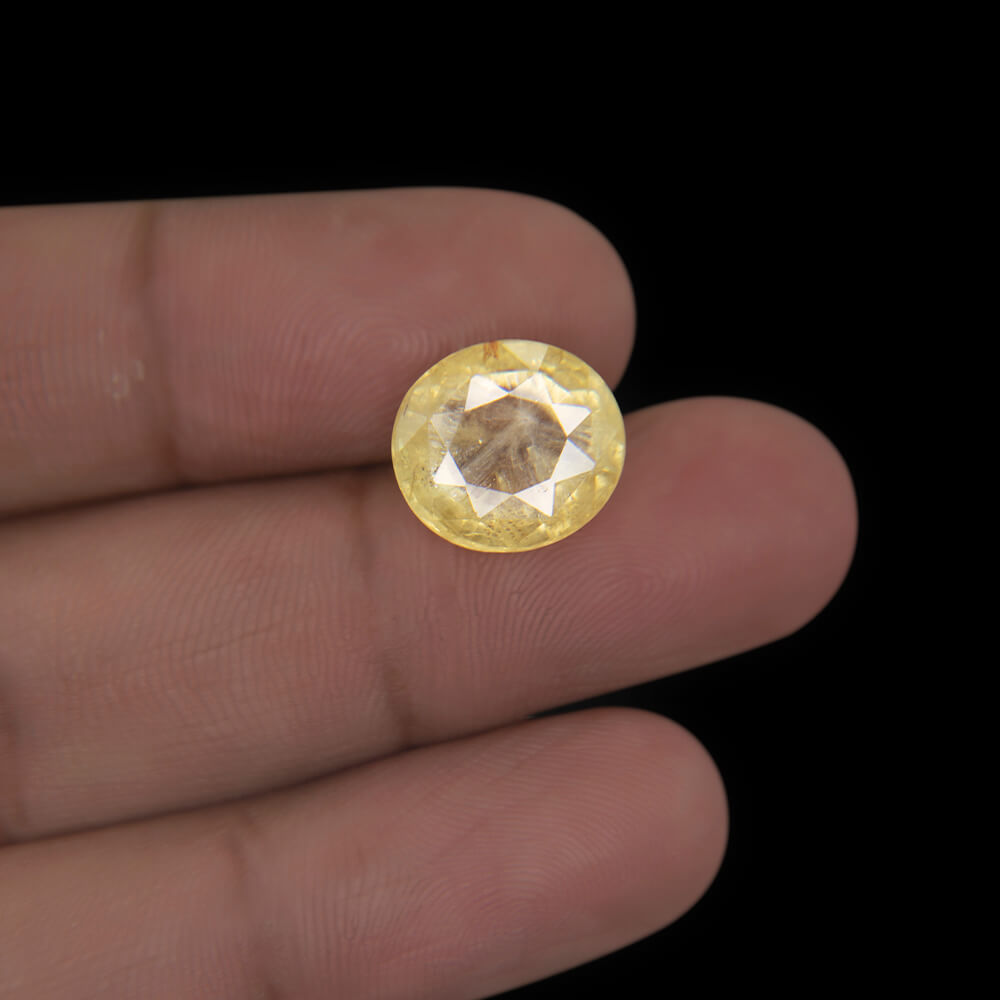 Yellow Sapphire - 8.63 Carat