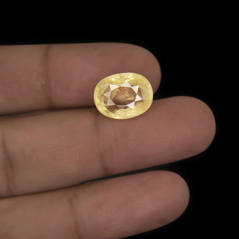 Yellow Sapphire - 10.27 Carat