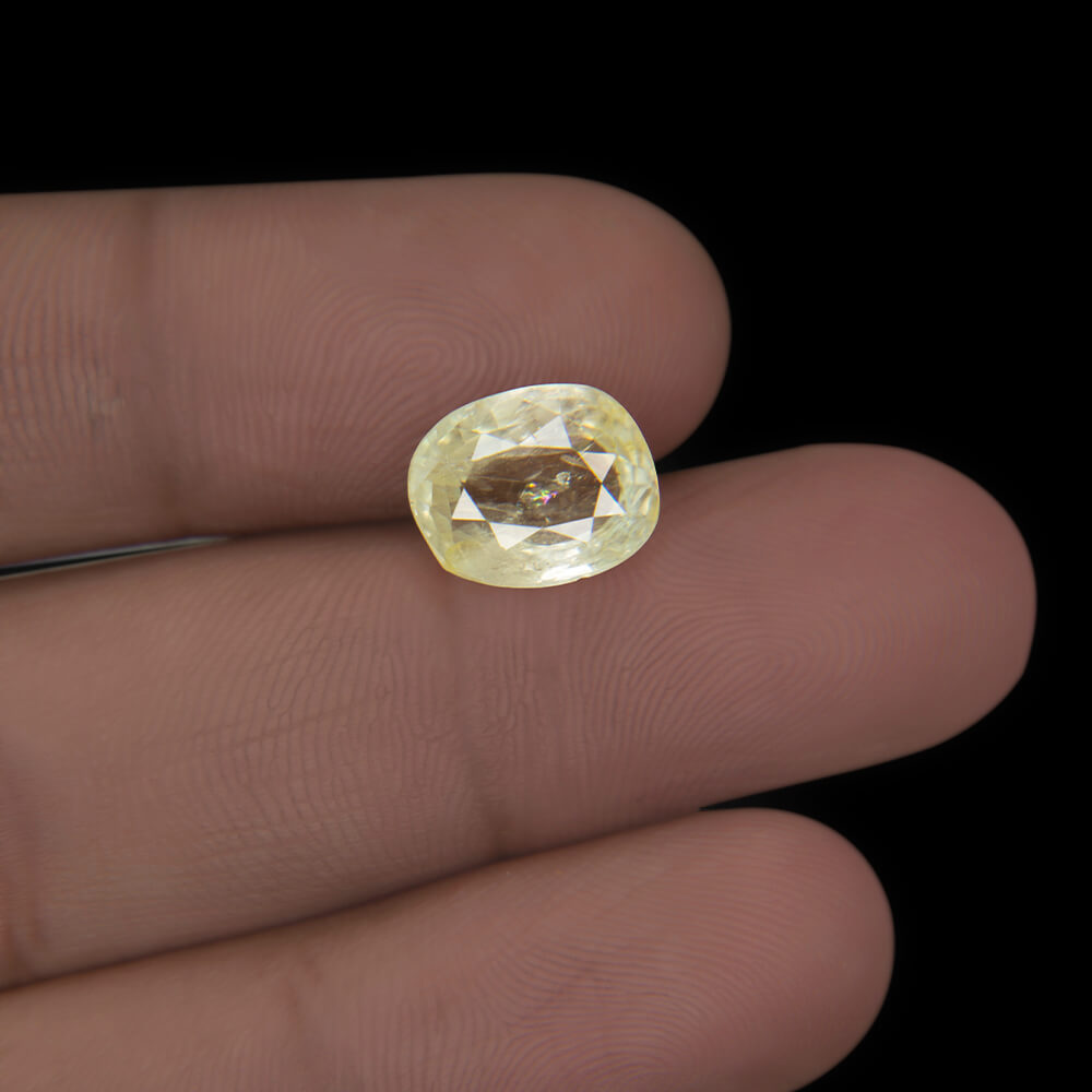 Yellow Sapphire - 5.13 Carat