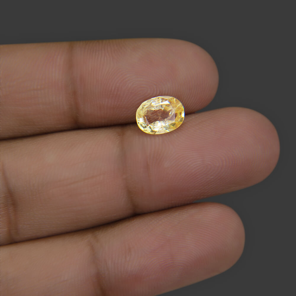 Yellow Sapphire - 2.06 Carat