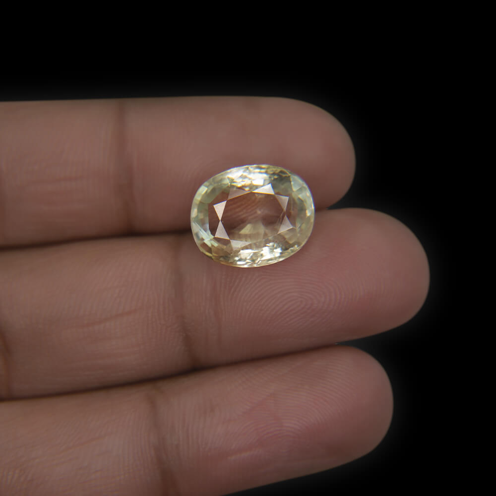 Yellow Sapphire (Pukhraj) Sri Lanka - 12.30 Carat (13.50 Ratti)