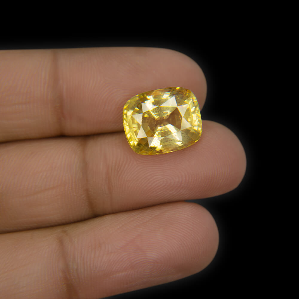 Yellow Sapphire (Pukhraj) Sri Lanka - 10.46 Carat (11.50 Ratti)
