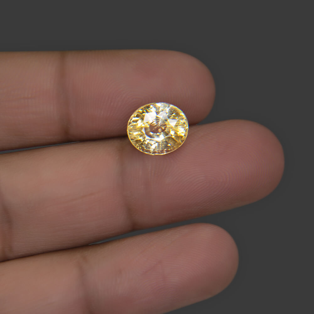 Yellow Sapphire - 5.58 Carat