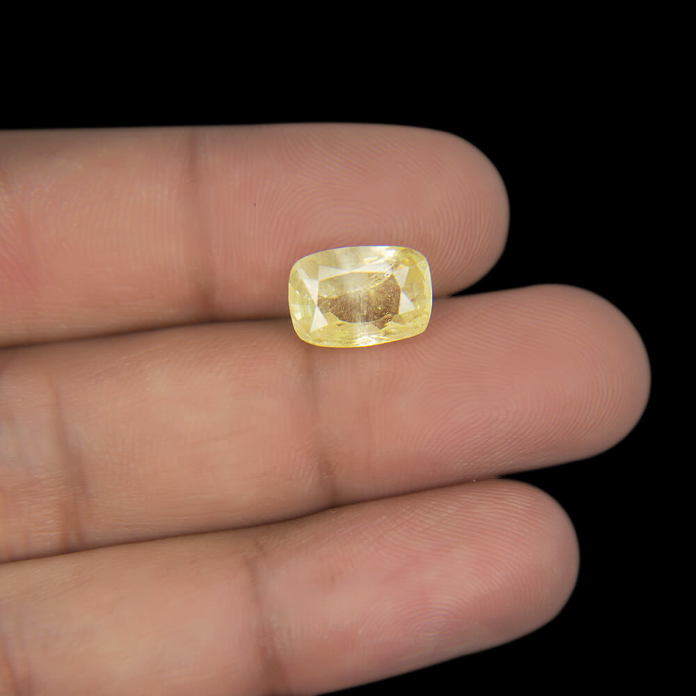 Yellow Sapphire (Pukhraj) Sri Lanka - 5.77 Carat (6.40 Ratti)