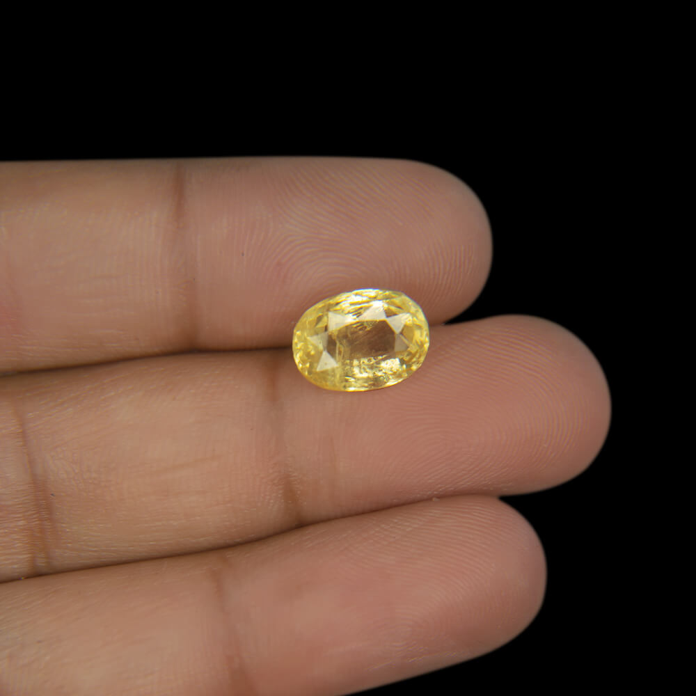 Yellow Sapphire (Pukhraj) Sri Lanka - 5.95 Carat (6.50 Ratti)